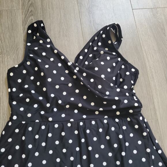 Lands End Baiting Suit One Piece Large Black Polka Dot Modest Skirted V Neck - Picture 3 of 8